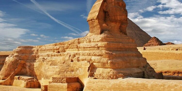 تمثال “أبوالهول” لم يُنحت بأياد بشرية