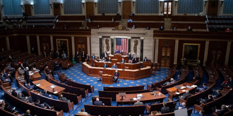 استقالات جماعية في مجلس النواب الأمريكي