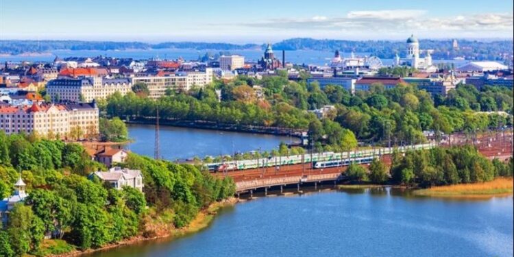 5 حقائق عن أسعد دولة في العالم