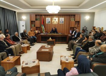 اجتماع موســـع لأبناء الجالية الفلسطينية في العراق بدعوة من السفير ,, تمخض عنه “إنتخاب لجنة شعبية” تمثل كافة أبناء الجالية