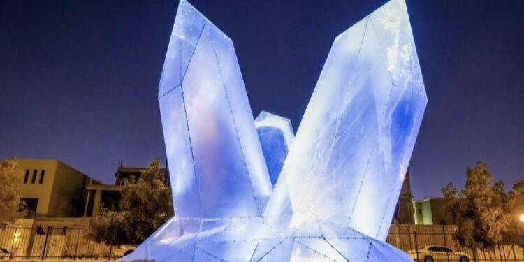 صوت شجرة العرب الأولى ضد الفناء … “نخيل في عناق أبدي”