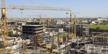 النجف .. هيئة الاستثمار تكشف عن خطة لإنهاء أزمة السكن