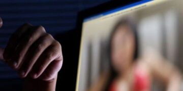 آفة التطبيقات الرقمية … “تعرية الأجساد”