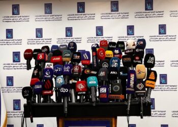 وصول ممثلي البعثة الاممية الى مبنى مفوضية الانتخابات