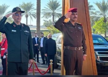 رئيس اركان الجيش العراقي يلتقي رئيس الاركان الايراني