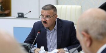 وزير الداخلية يؤكد ضرورة تكثيف الجهد الاستخباري