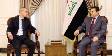 الأعرجي يلتقي القائم بالأعمال الفرنسي في بغداد