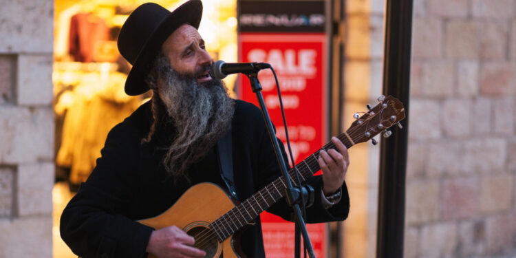 أغاني عربية سرقها فنانون إسرائيليون