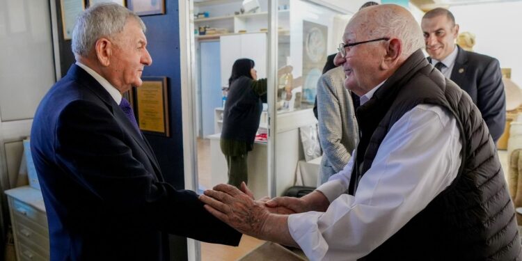 رئيس الجمهورية يعود الى بغداد بعد اختتام زيارة قبرص