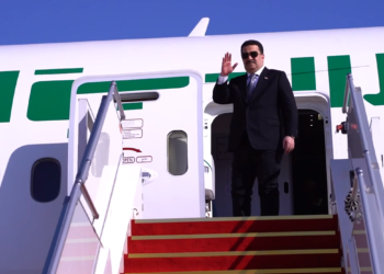 السوداني يغادر إلى سويسرا