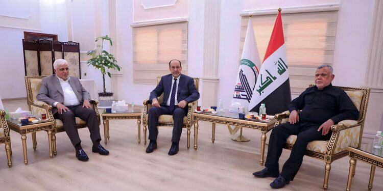 المالكي والعامري والفياض يجتمعون