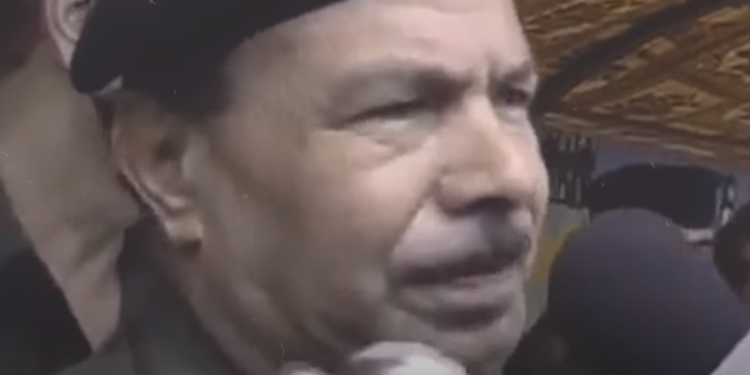 وفاة عزيز صالح النومان “داخل سجن” في بغداد