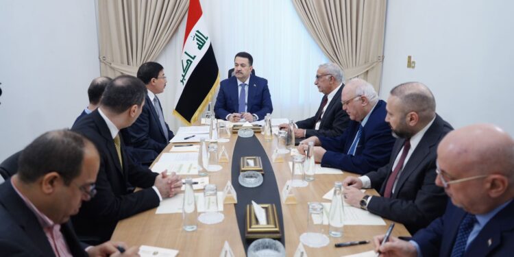 السوداني يترأس اجتماعاً لاستكمال إجراءات التحوّل إلى الدفع الإلكتروني