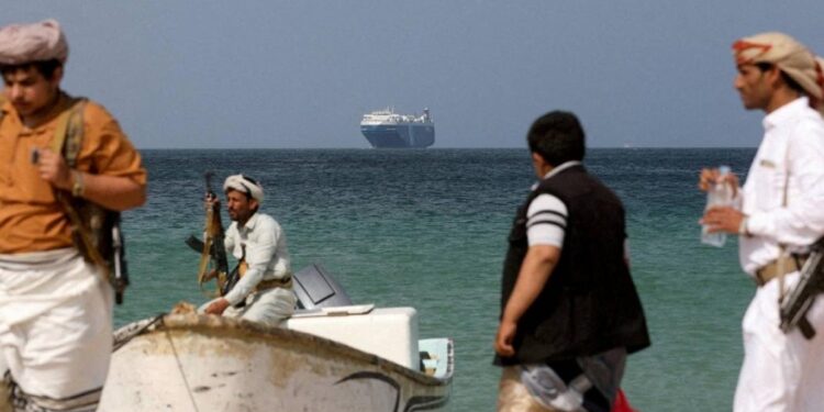 الاتحاد الأوروبي يوافق على “تشـــكيل مهمـــة” بالبحر الأحمر لــردع الحوثيين