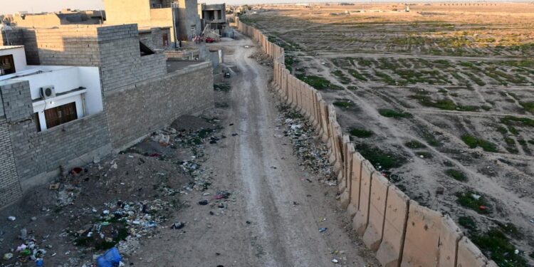 سامراء لا تزال محاطة بسور “ذاكرة طائفية”