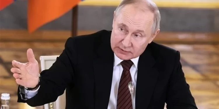 بوتين يطالب الروس بالحشمة