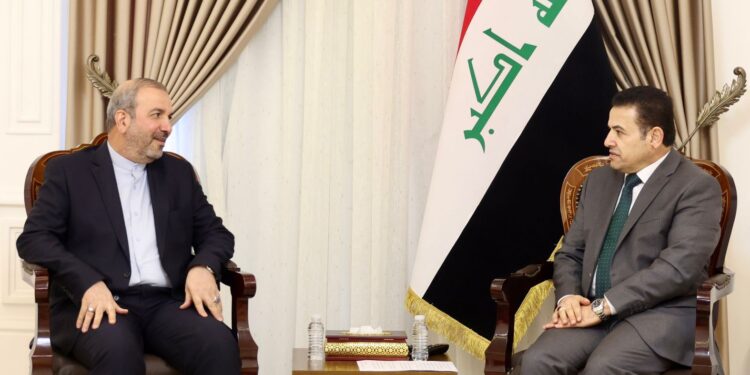 مستشار الأمن القومي يستقبل السفير الإيراني