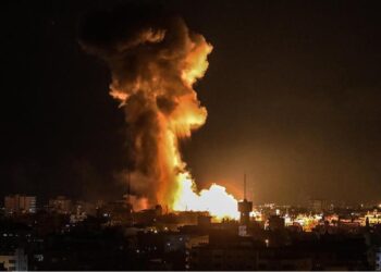ضربات جديدة ضد الحوثيين وبايدن يقول إنها “لا توقف” الجماعة