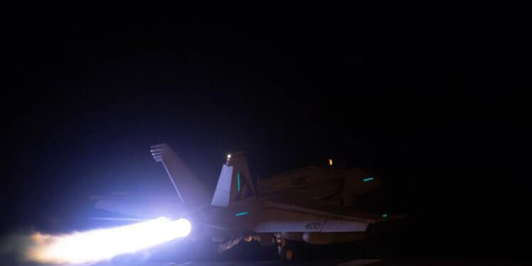 3 ضربات امريكية “استباقية” ضد الحوثيين