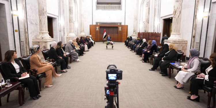 السوداني يلتقي مجموعة من سيدات الأعمال العراقيات