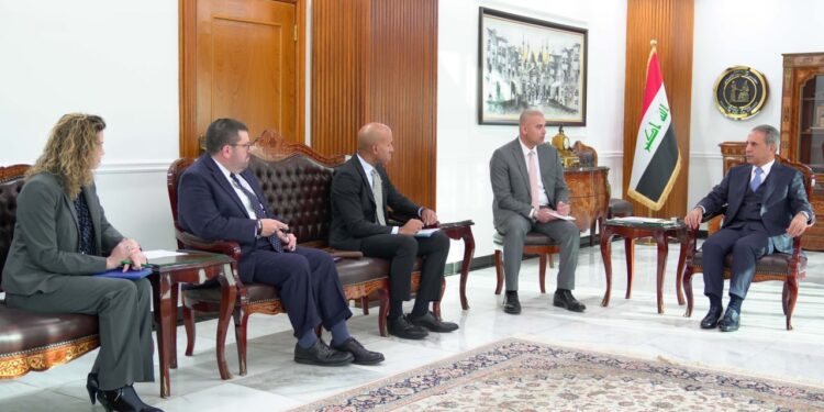 رئيس مجلس القضاء الأعلى يستقبل وكيل وزارة الخزانة الامريكية