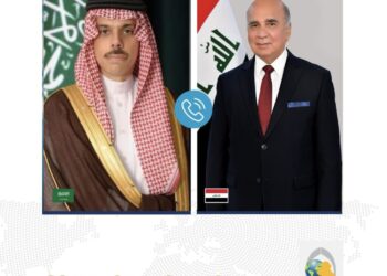 وزير الخارجية يجري اتصالاً هاتفياً مع نظيره السعودي