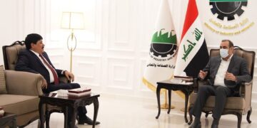 وزيـر الصناعـة يلتقي السفيـر السـوري