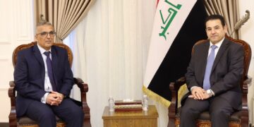 الاعرجي يلتقي السفير الجزائري