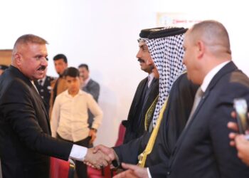 وزير الداخلية يلتقي عدداً من شيوخ ووجهاء عشائر بابل