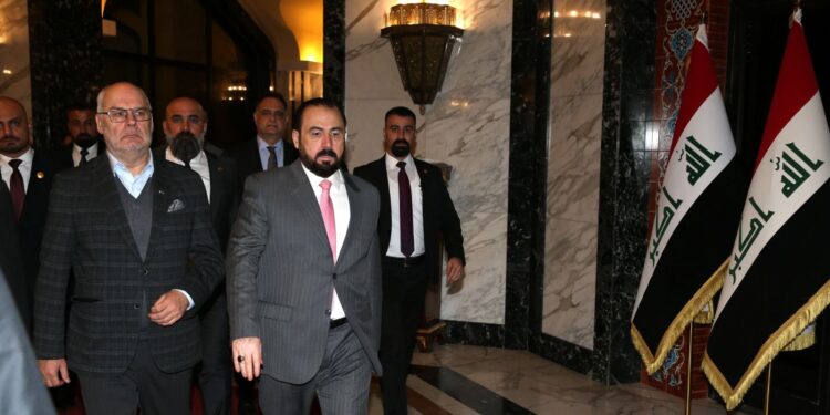 رئيس جمهورية إستونيا يصل الى بغداد