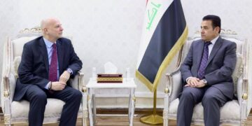 الأعرجي يستقبل نائب الممثل الخاص للأمين العام للأمم المتحدة في العراق
