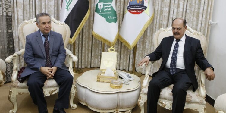 السفير اليوناني يزور نقابة الصحفيين العراقيين ويشيد بجهود النقابة ودورها الفاعل محليآ ودوليآ