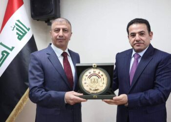 الأعرجي يكرّم الفريق كوهدار محمد سعيد بمناسبة “انتهاء مدة عمله مديرا عاما للاستخبارات والأمن”