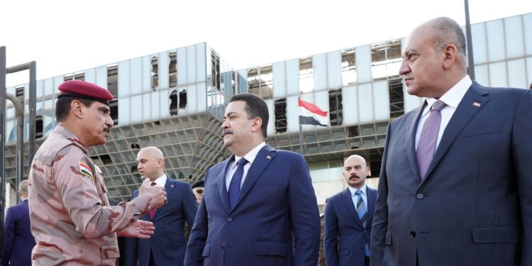 السوداني يعلن إطلاق العمل بمشروع تأهيل نادي الضباط القادة في بغداد