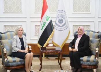 وزيرة المالية تلتقي السفيرة الفنلندية