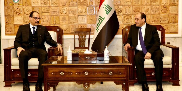 المالكي يستقبل رئيس جهاز المخابرات التركي