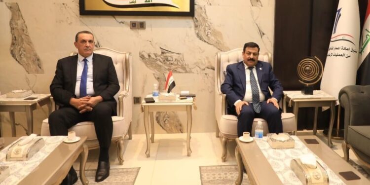 رئيس صندوق إعادة إعمار المناطق المتضررة يلتقي محافظ كركوك