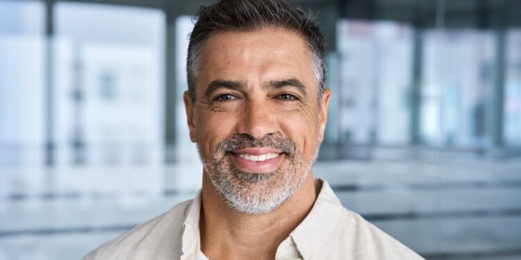 دراسة جديدة تكشف عن الارتبـــاط بين “الرفاهية ووجوه الأفراد”