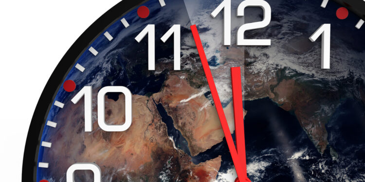 تحريــــك ساعة “يوم القيامة” إلى 90 ثانية قبل منتصف الليل