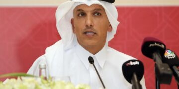 السجن 20 عاما لوزير قطري وتغريمه بأكثر من 16 مليار $