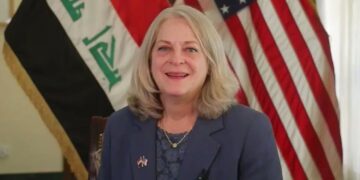 رومانوسكي تشيــــد بخطوات الحكومة في مجال الإصلاحات المصرفية