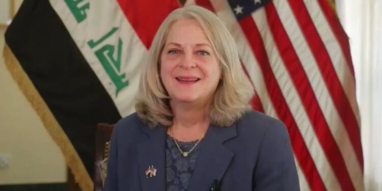 رومانوسكي تشيــــد بخطوات الحكومة في مجال الإصلاحات المصرفية