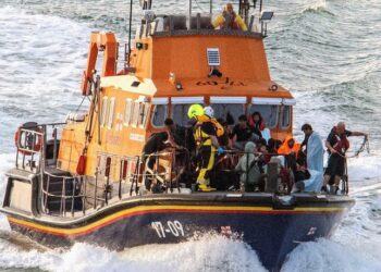 انتشال 13 جثة لمهاجرين سودانيين والبحث عن 27 مفقودا