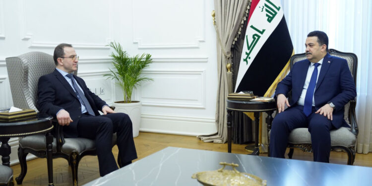 السوداني يستقبل السفير الروسي