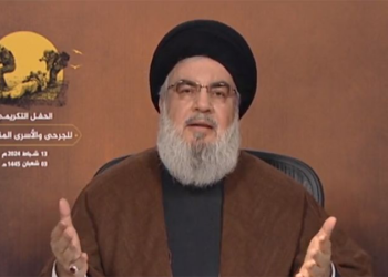 نصر الله .. الهاتف الخلوي “عميلاً قاتلاً” … ويدعو لـ”الاستغنـــاء” عنه
