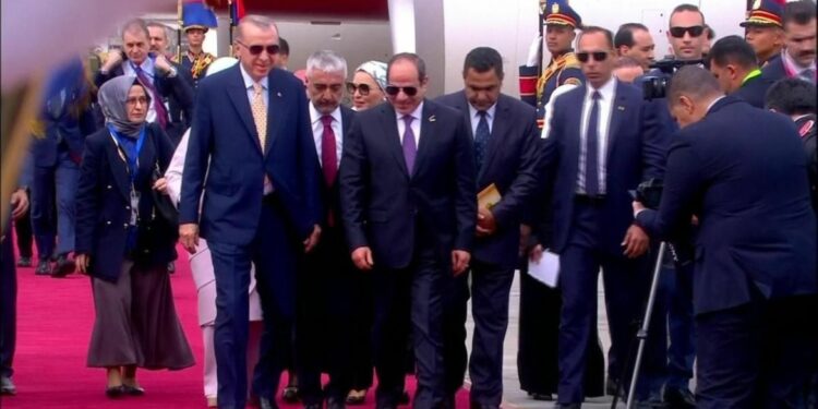 اردوغان يزور مصر بعد 12 عاماً من القطيعة