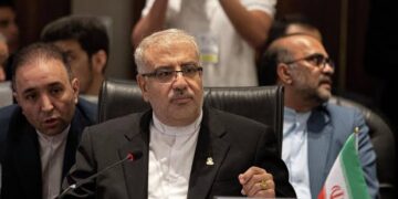 إيران تتهم إسرائيل بالمسؤولية عن استهداف خطوط الغاز