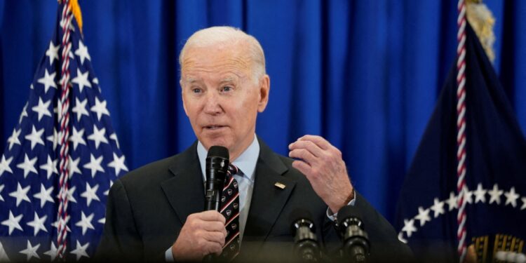 ميشيغان .. حملة ضد “داعمي فلسطين” ,, تحشد لدعم بايدن في الانتخابات التمهيدية