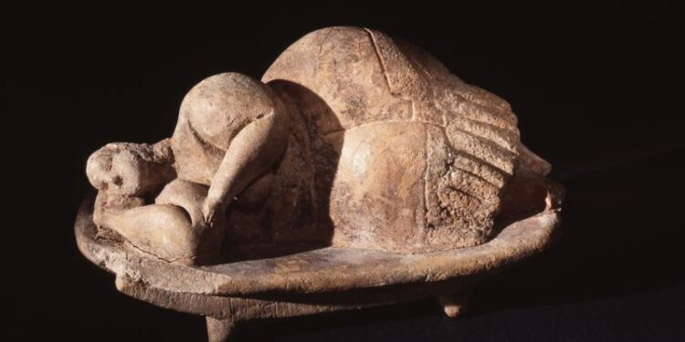 النوم على السرير تاريخ غريب ممتد على قرون