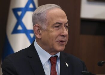 نتنياهو يأمر بوقف القتال في غزة